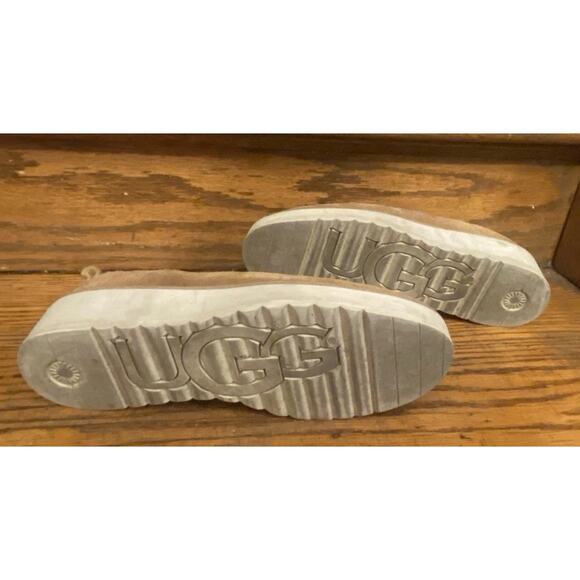 UGG Womens Atwater Spill Seam Penny Loafer Sz 7.5 Camel Suede - Picture 10 of 10